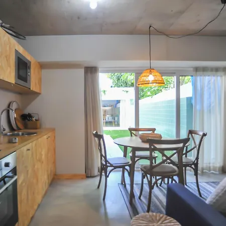 Apartamento Madragoa Moderns *