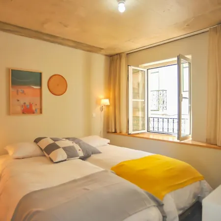 Apartamento Madragoa Moderns *