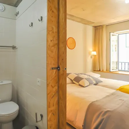 Apartment Madragoa Moderns Lisbon